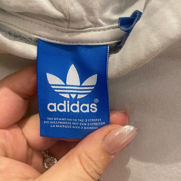 Adidas sweatshirt - Picture 4 of 4